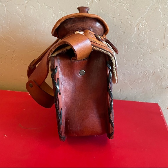 Vintage Western Tooled Leather Horse Saddle Purse Shoulder Bag Brown - Picture 9 of 10